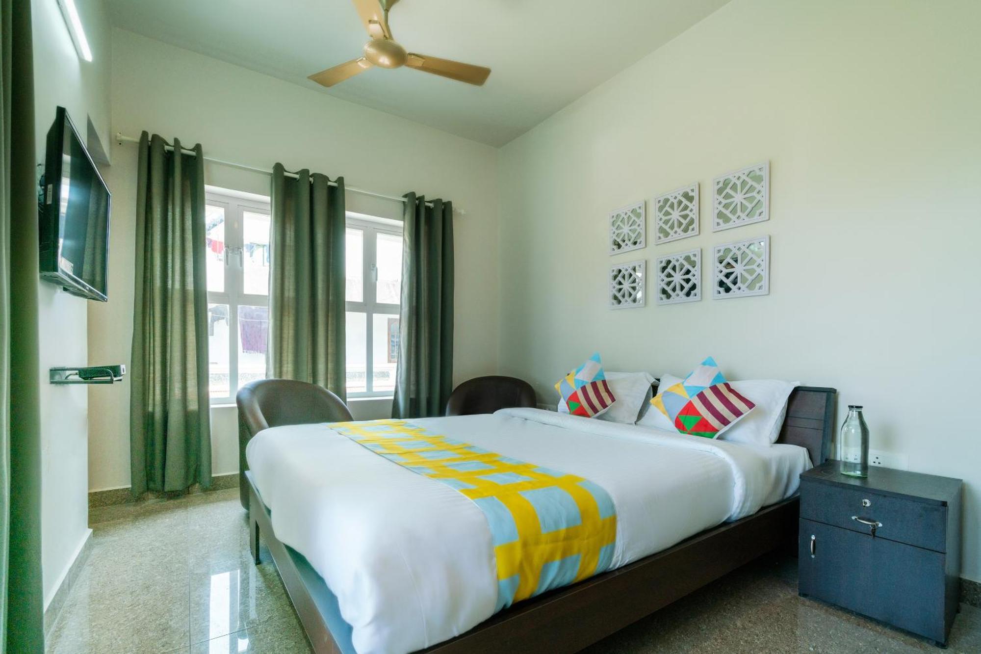 O Elegant Kings Park Residency * Tripunithura